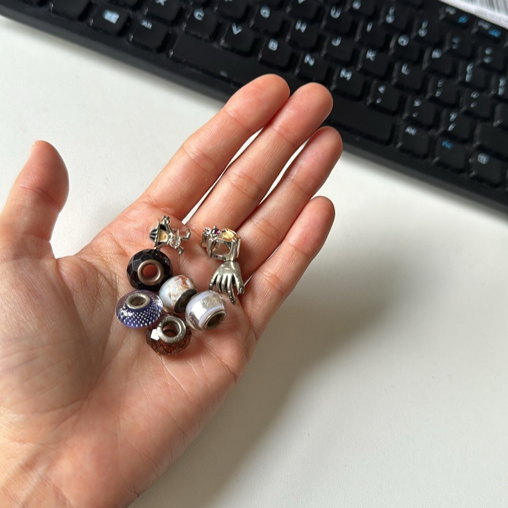 Random charms - Picture 2 of 2
